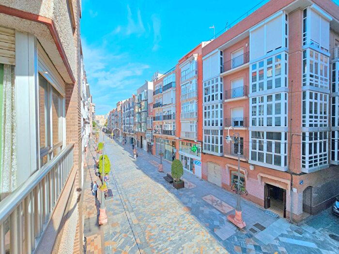 Piso en venta en Cartagena ciudad, Casco Antiguo de 4 habitaciones