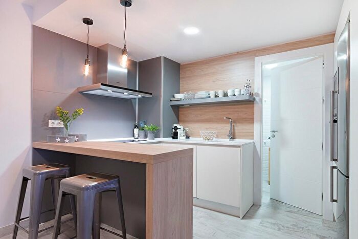 Casas en venta y pisos alquiler - 2