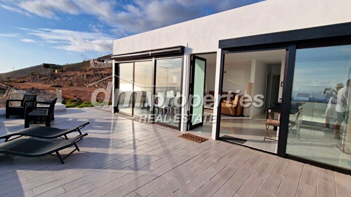 Casa en venta en Casco Urbano, Adeje de 4 habitaciones