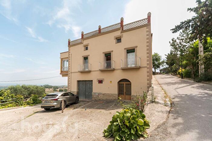 Casa en venta en Argençola, Barcelona de 9 habitaciones