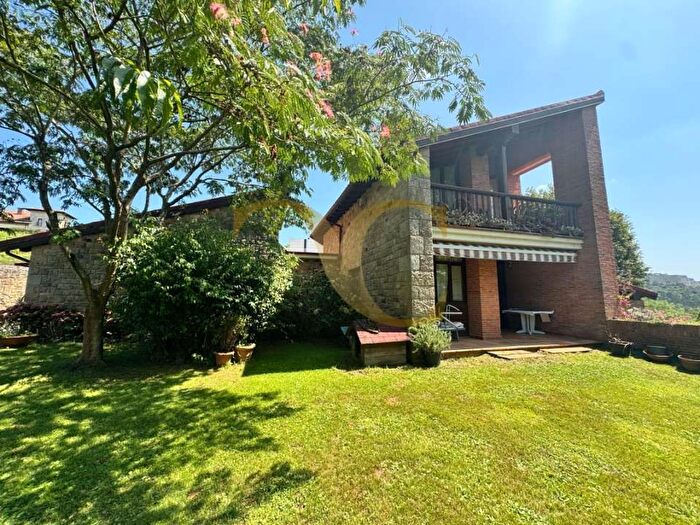 Casas en venta y pisos alquiler - 1