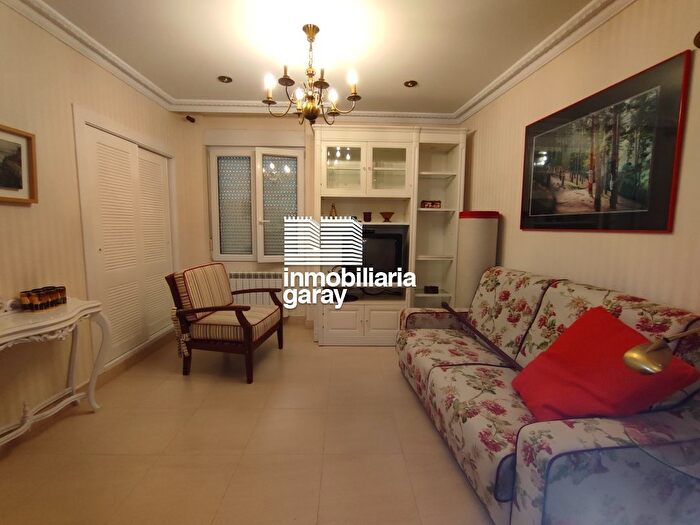 Casas en venta y pisos alquiler - 2