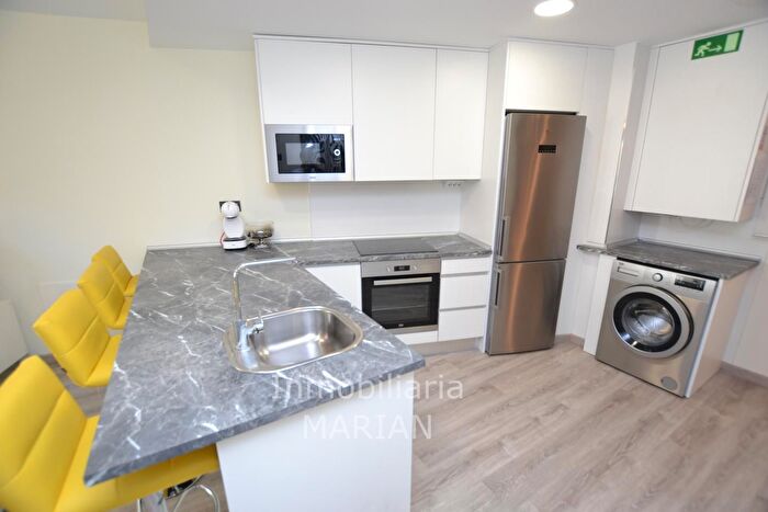 Casas en venta y pisos alquiler - 1