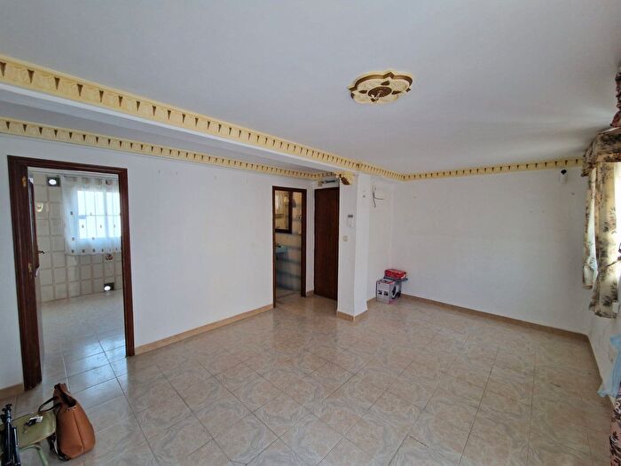 Piso en venta en los pisos, Lora del Río de 2 habitaciones