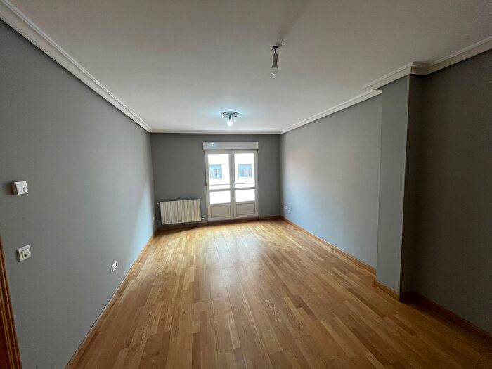 Piso en venta en Crucero, León Capital de 2 habitaciones