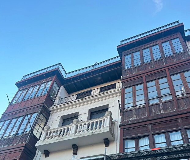 Casas en venta y pisos alquiler - 1