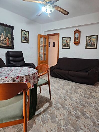Casas en venta y pisos alquiler - 2