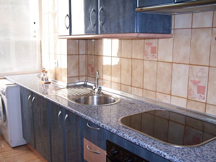 Piso en venta en Cruz de Humilladero, La Unión Cruz de Humilladero Los Tilos de 3 habitaciones