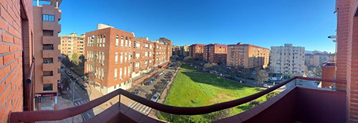Casas en venta y pisos alquiler - 1