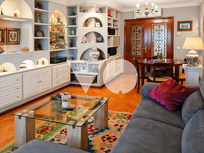 Piso en venta en San Blas, Rosas Musas de 3 habitaciones