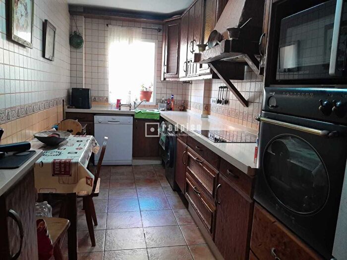 Casas en venta y pisos alquiler - 2