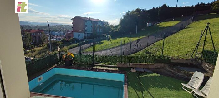 Casas en venta y pisos alquiler - 2