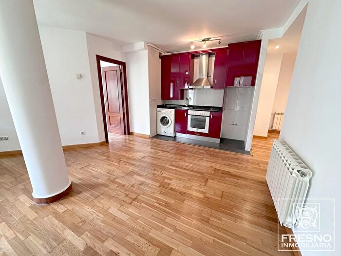 Casas en venta y pisos alquiler - 3