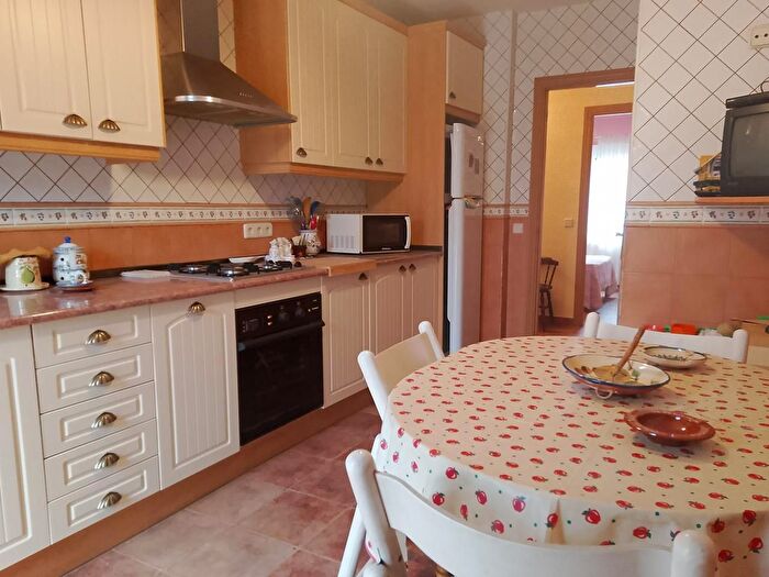 Casas en venta y pisos alquiler - 2