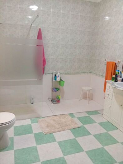 Casa en venta en Tomelloso, Ciudad Real de 5 habitaciones