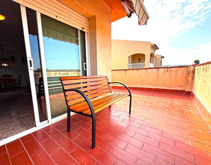 Piso en venta en La Pobla de Montornès, Tarragona de 3 habitaciones