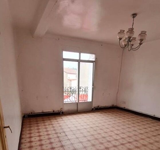 Piso en venta en Escucha, Teruel de 4 habitaciones
