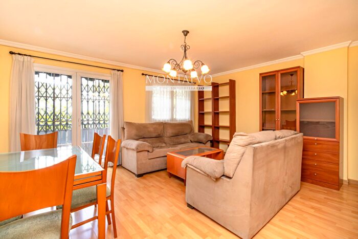 Casas en venta y pisos alquiler - 1