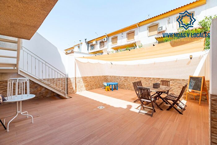Casas en venta y pisos alquiler - 1
