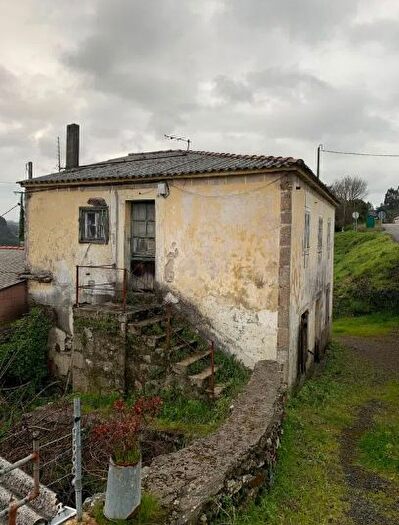 Casa en venta en Coirós, A Coruña de 3 habitaciones