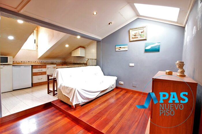Casas en venta y pisos alquiler - 3