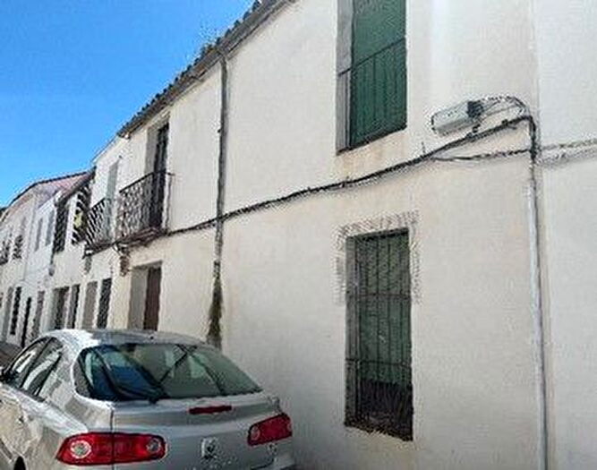 Casas en venta y pisos alquiler - 2
