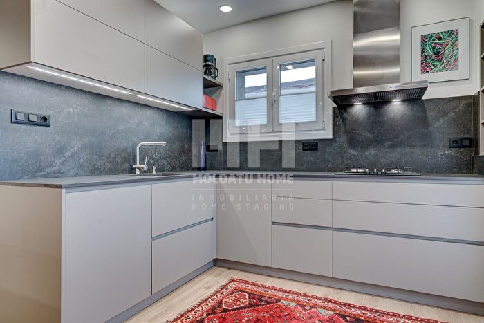 Casas en venta y pisos alquiler - 3
