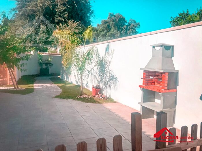 Casas en venta y pisos alquiler - 3