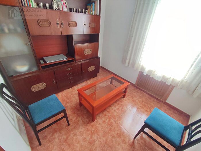 Casas en venta y pisos alquiler - 2