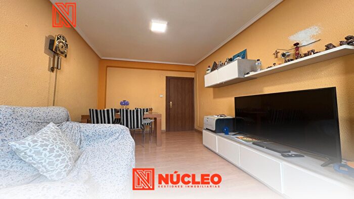 Casas en venta y pisos alquiler - 1