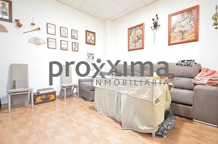 Casas en venta y pisos alquiler - 1