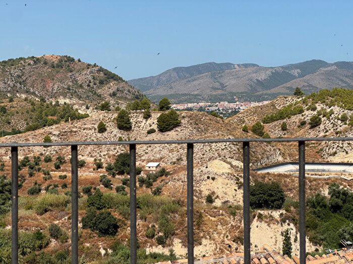 Casas en venta y pisos alquiler - 2