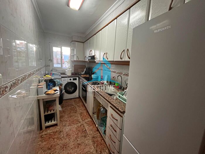 Casas en venta y pisos alquiler - 2