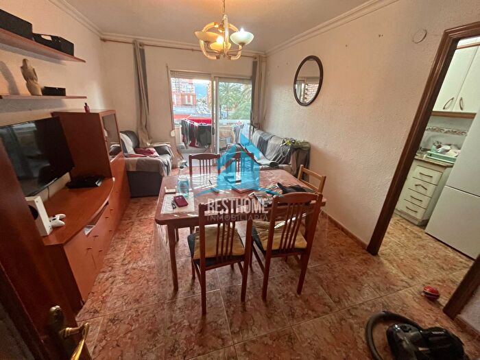 Casas en venta y pisos alquiler - 1