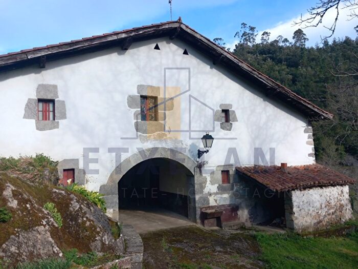 Piso en venta en Aulesti, Bizkaia de 4 habitaciones