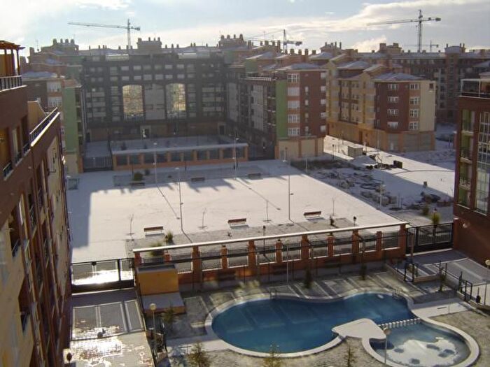 Casas en venta y pisos alquiler - 2