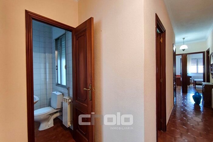 Casas en venta y pisos alquiler - 3
