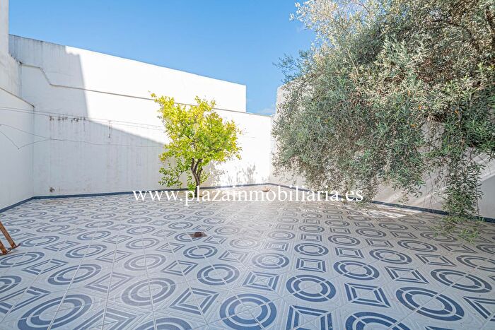 Casas en venta y pisos alquiler - 1