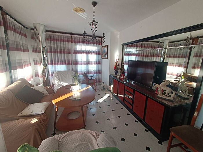 Piso en venta en Huétor Tájar, Granada de 3 habitaciones