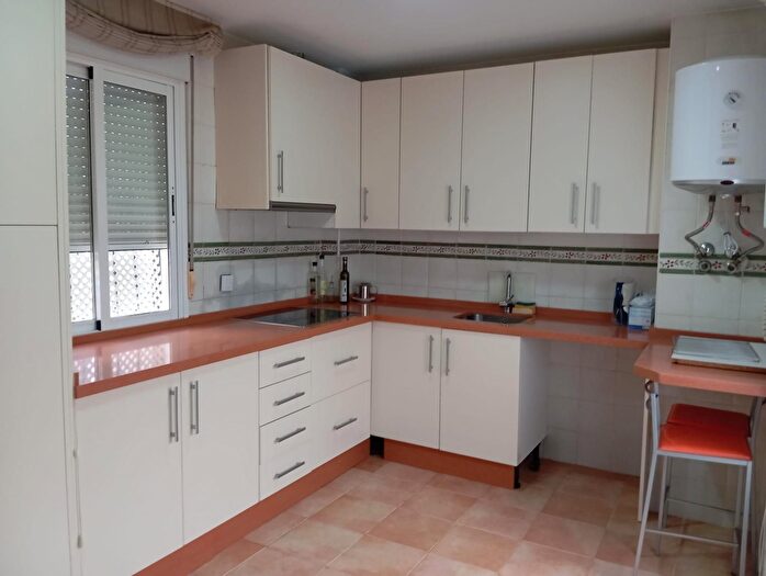 Casas en venta y pisos alquiler - 2