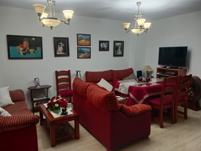 Casas en venta y pisos alquiler - 2