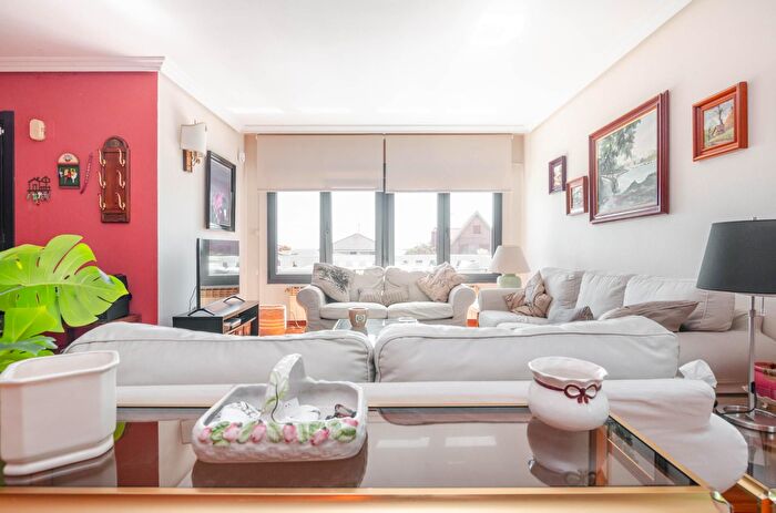 Casas en venta y pisos alquiler - 3