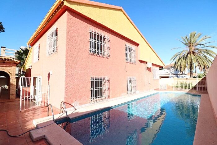 Casa en venta en Orihuela Costa, La Regia de 5 habitaciones