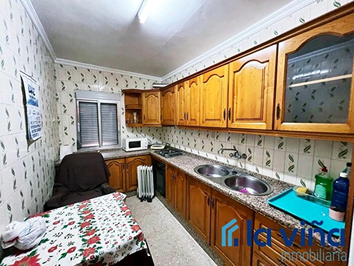 Casas en venta y pisos alquiler - 1