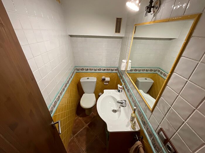 Casas en venta y pisos alquiler - 2