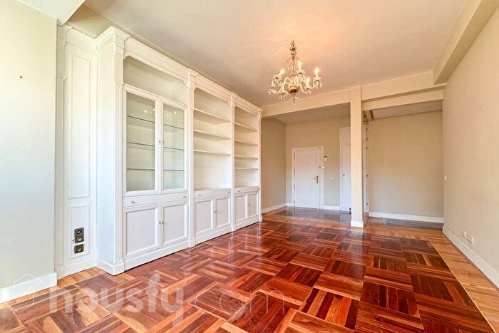 Casas en venta y pisos alquiler - 1