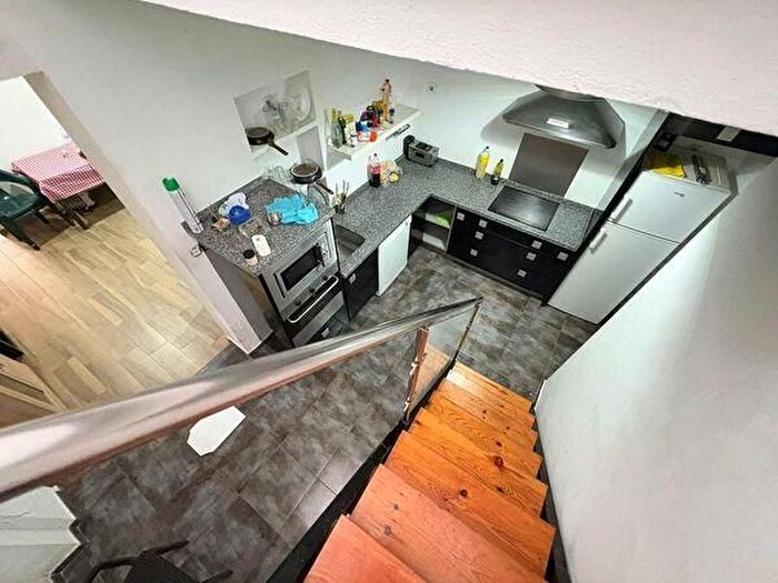 Casas en venta y pisos alquiler - 1