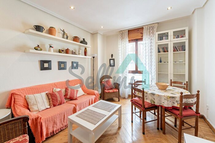 Casas en venta y pisos alquiler - 1
