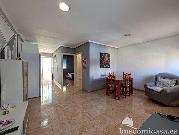 Casas en venta y pisos alquiler - 1