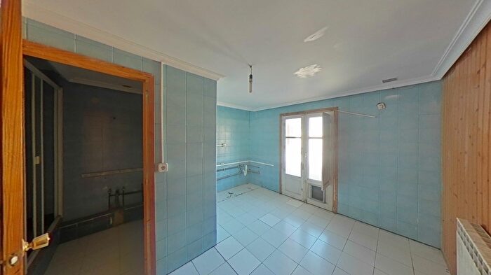Casas en venta y pisos alquiler - 2